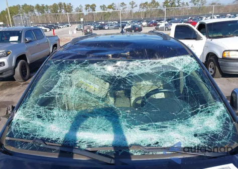 2015 Jeep Grand Cherokee Limited z USA, uszkodzony, nr VIN 1C4RJEBG7FC944896